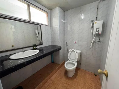 Tommy Apartment - main road – Photos 8